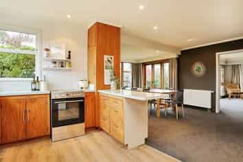 22 Cruickshank Crescent, Rosedale