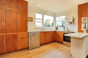 22 Cruickshank Crescent, Rosedale