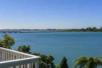 230c Devonport Road, Avenues