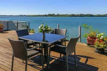 230c Devonport Road, Avenues