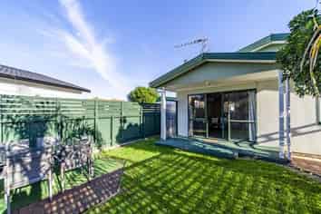 2/7 Riverbend Road, Onekawa