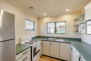 2/7 Riverbend Road, Onekawa