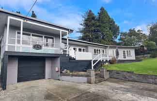 6 View Street, Maungaturoto