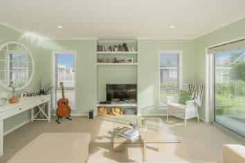 592 Waterways Parade, Pauanui