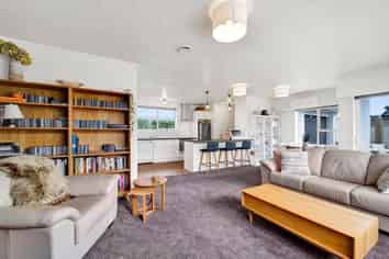 7 Puriri Street, Hawera