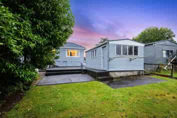 58 Royal Road, Massey