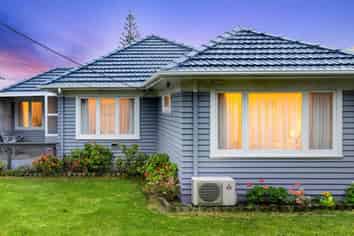 58 Royal Road, Massey