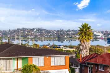 14 Miramar Place, Pakuranga Heights