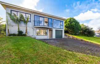 14 Miramar Place, Pakuranga Heights