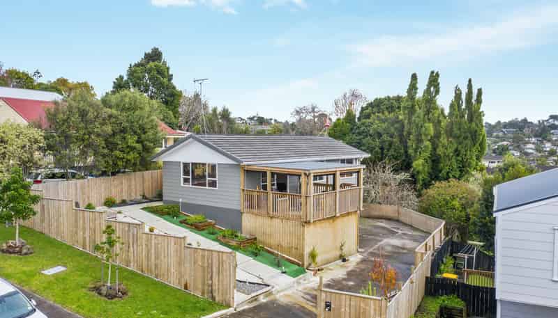 3 Raelene Place, Massey