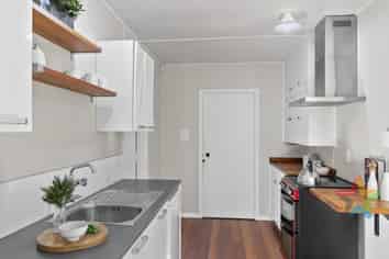 10 Victory Avenue, Karori