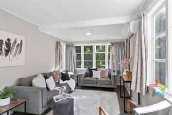 10 Victory Avenue, Karori