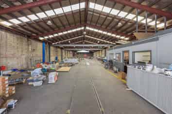 PREMIUM INDUSTRIAL INVESTMENT