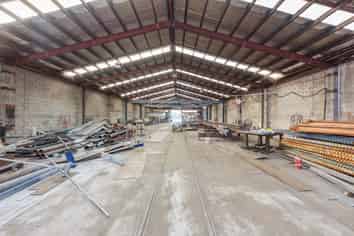 PREMIUM INDUSTRIAL INVESTMENT