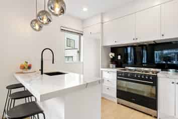 47 Windlass Street, Long Bay