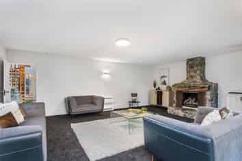 11A Weston Road, Merivale