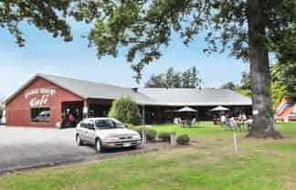 Licensed cafe and farm shop