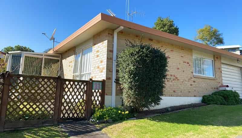 11 BADEN STREET, Otumoetai