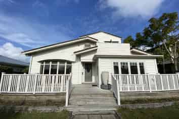 6 Riro Street, Point Chevalier