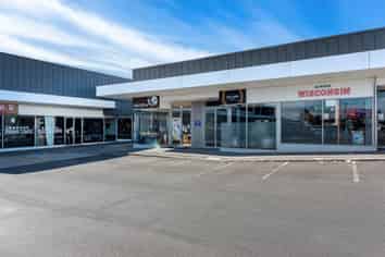 TENANTED INVESTMENT - LINCOLN ROAD