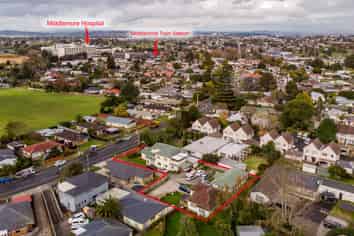 17 Gray Avenue, Mangere East