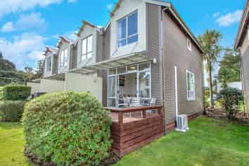 11/1420 Hamurana Road, Mourea