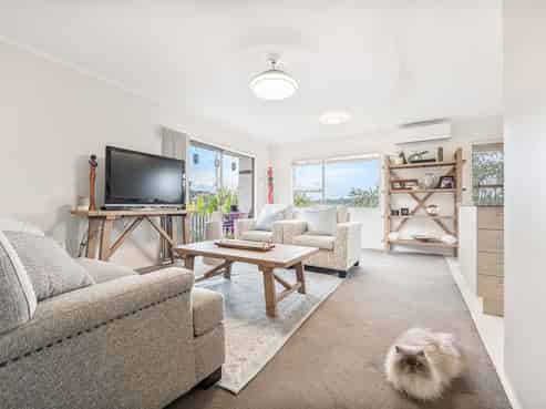 1/1 Simon Ellice Drive, Bayview