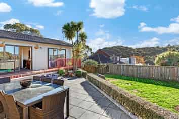 84 Ayton Drive, Whitby