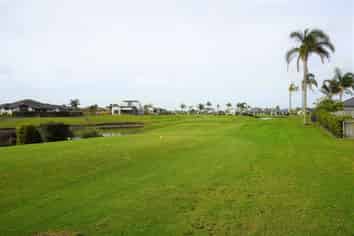 61 Barbados Way, One Tree Point