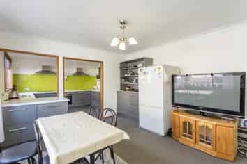 18B Pitt Street, North Dunedin