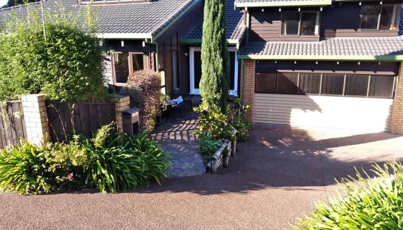 942 Beach Road, Waiake