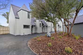 1/33 Vienna Street, Waltham