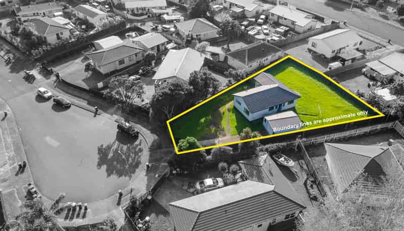 22 Dungarvon Place, Clendon Park