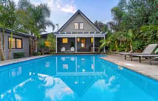 746 Papamoa Beach Road, Papamoa