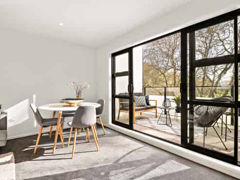 16/8 Dock Street, Auckland Central