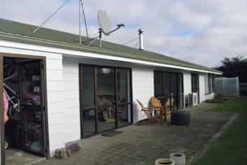 90 Lowe Street, Avenal