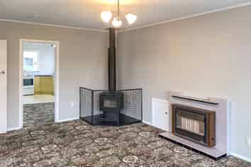 4 Sinclair Avenue, Westbrook