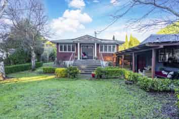 44 Rakiura Parade, Otatara