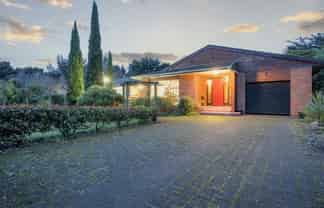 44 Rakiura Parade, Otatara