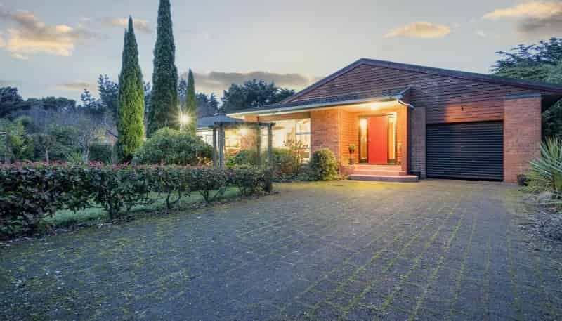 44 Rakiura Parade, Otatara