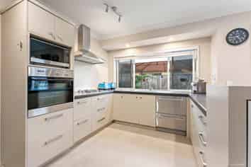 9 Stranraer Crescent, Wattle Downs