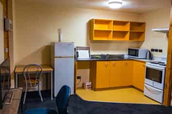 3/125 Carrington Road, Point Chevalier