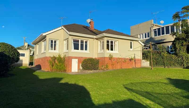 17 Edmund Street, Saint Heliers