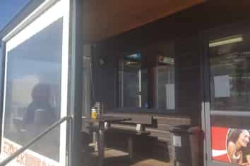 5 Day Lunchbar! Turnover $8K per week..!