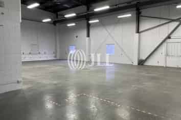 Four Avenue Warehouse with Showroom