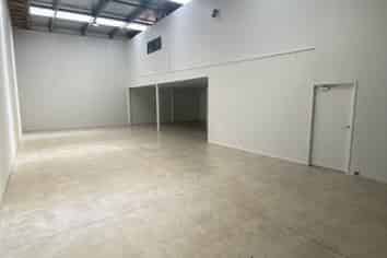 Immaculate Industrial Unit in Penrose