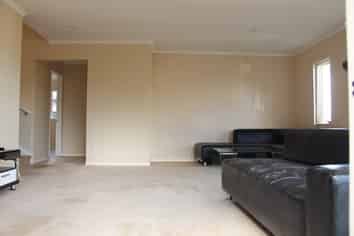 4 Trotting Tce, Albany