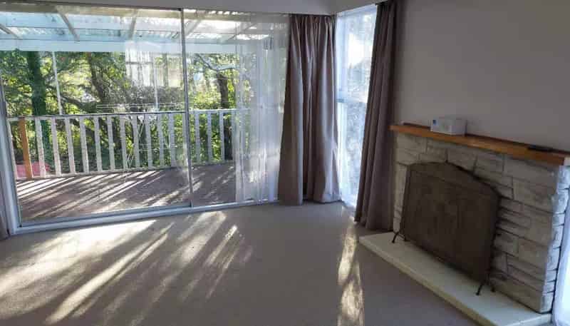 29 Downing St, Glenfield