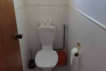 29 Downing St, Glenfield