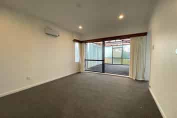 350 Hillsborough Road, Mount Roskill